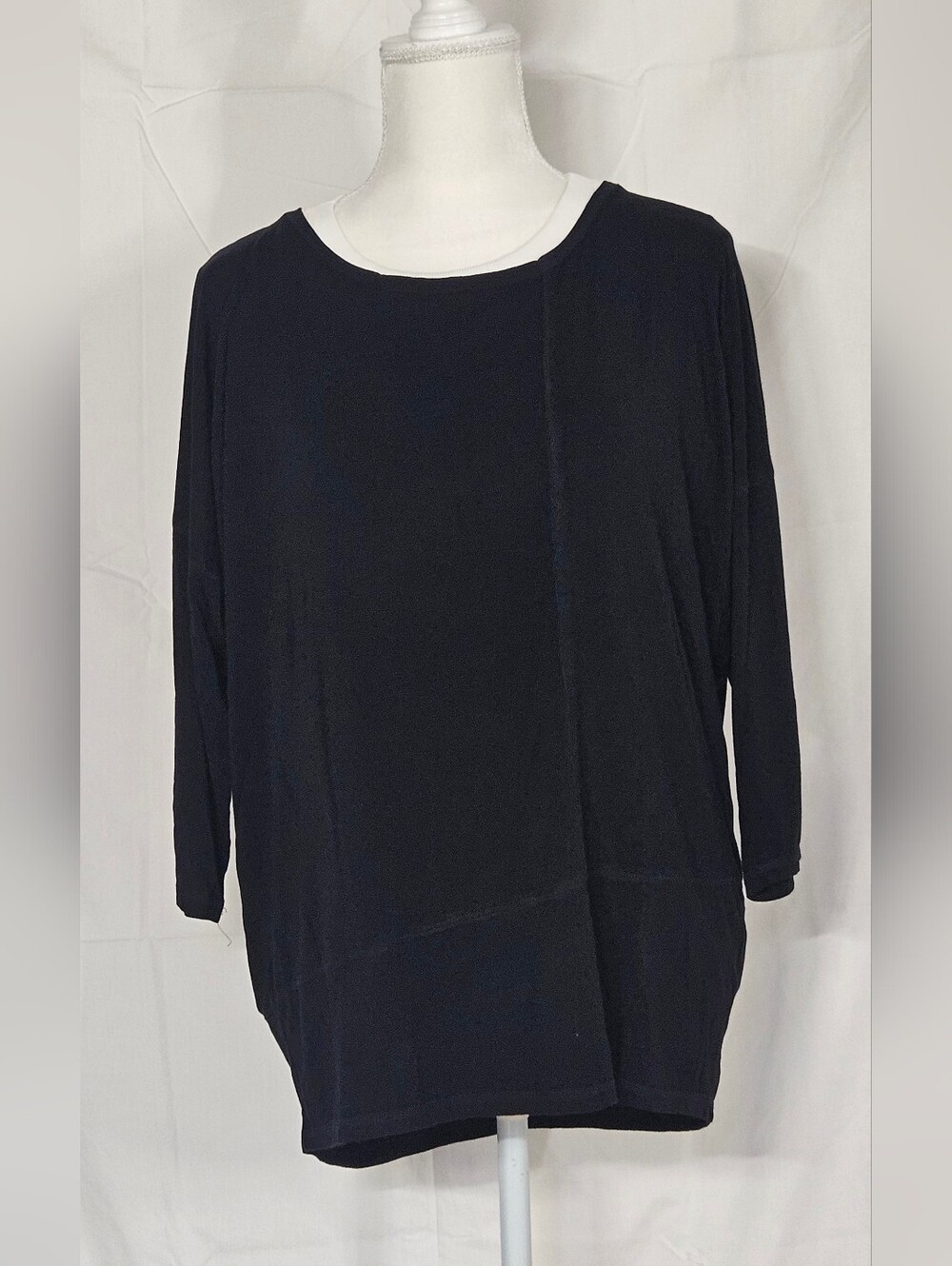 august silk Black Long Sleeve Relaxed Crew Top